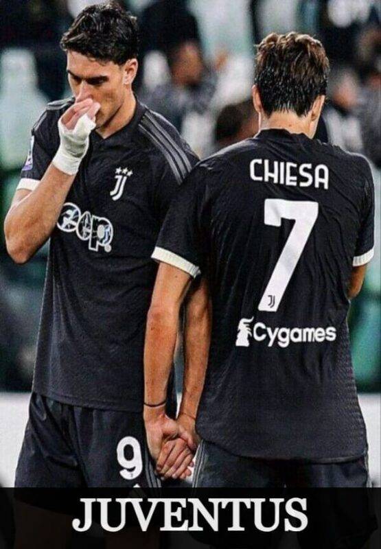 Juventus player celebrating in 2023 black replica jersey