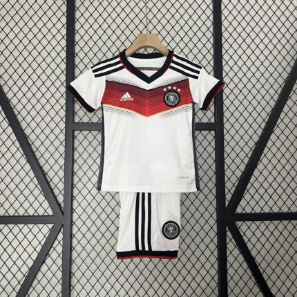 kids Germany 2014 home size: 16-28