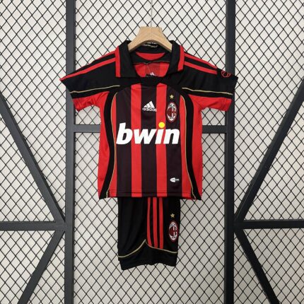 kids AC Milan06/07 home size: 16-28
