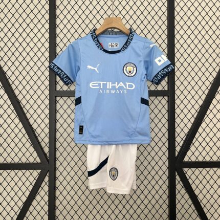 24/25 kids Manchester City home size: 16-28
