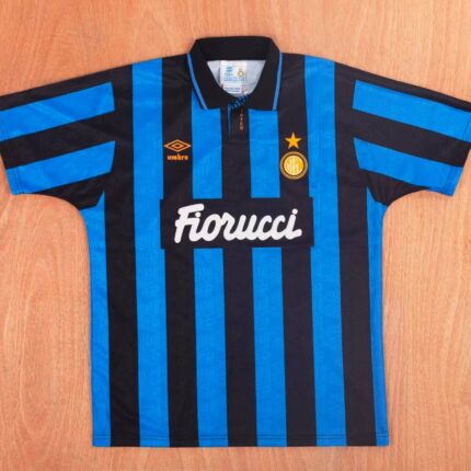 92/93 Inter Milan home court