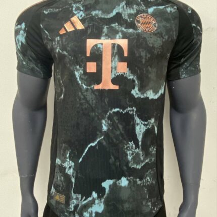 24-25 Bayern away players