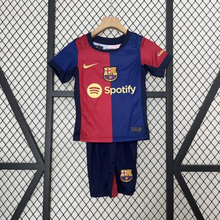 24/25 Kids Barcelona Home Size: 16-28