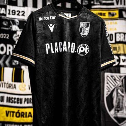 Camisola Alternativa do Vitória Guimarães 2024/25