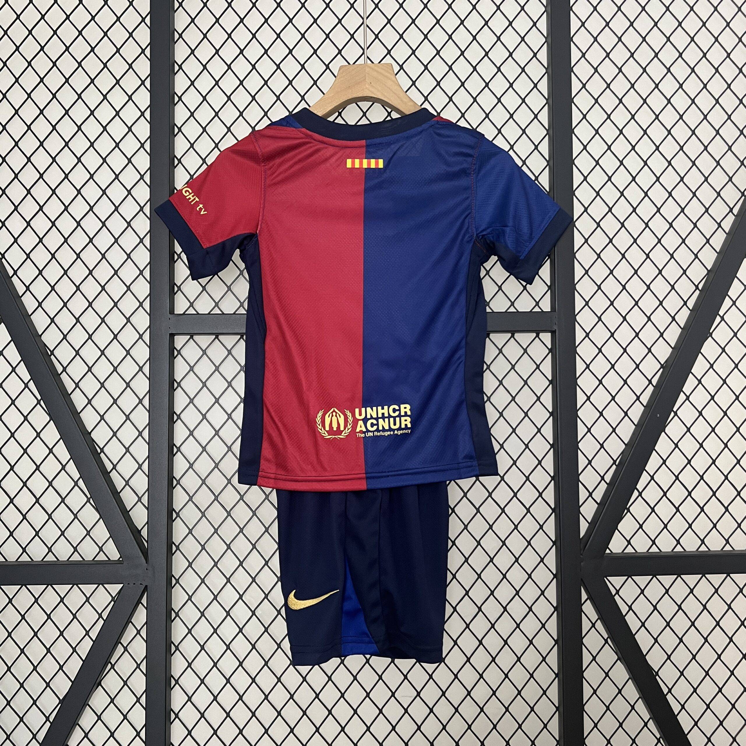24/25 Kids Barcelona Home Size: 16-28 - Image 4
