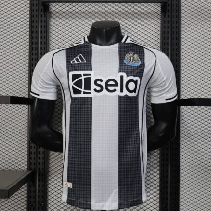 Maglia Newcastle 25/26 Home Player Edition, taglie S-XXL