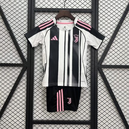 25/26 Kids Juventus Home Size: 16-28