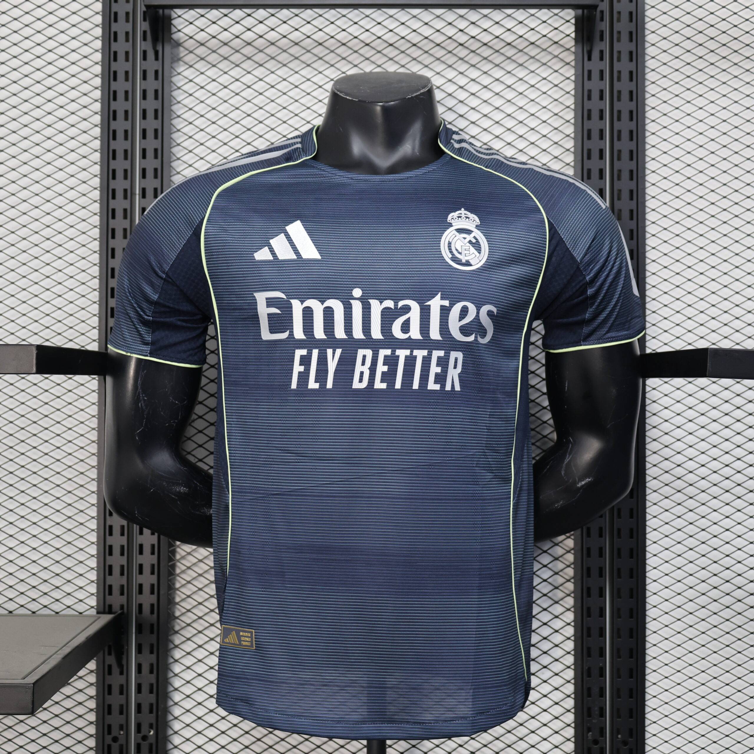 Replica Maglia Real Madrid Away 25/26 versione Player