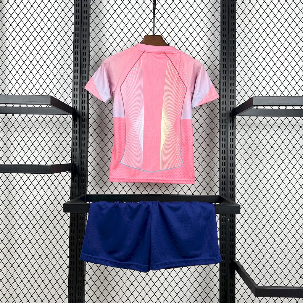 Barcelona 2025/26 pink special edition Kids Kit - Image 3
