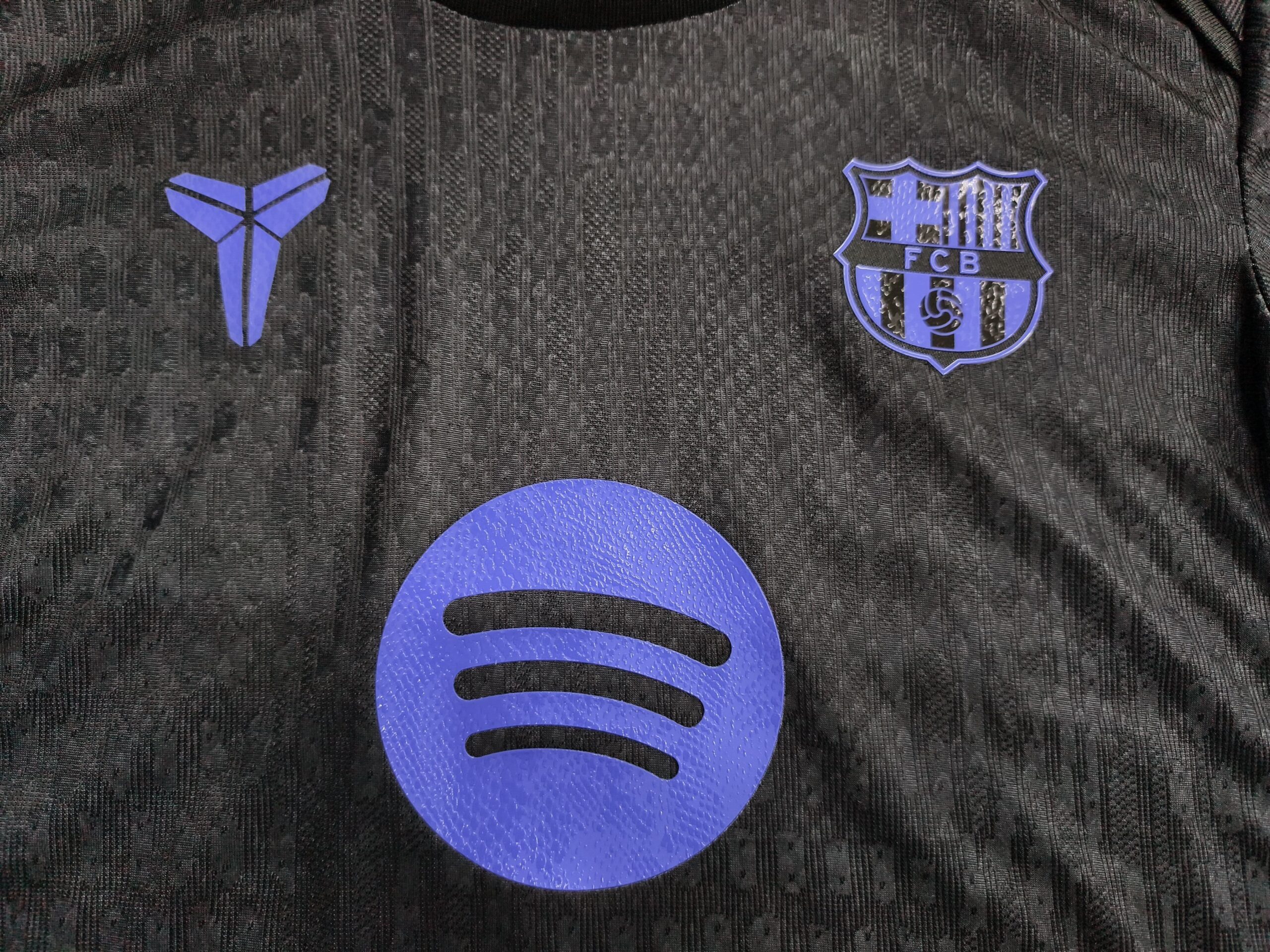 25-26 Kid Barcelona X Kobe Away Kit - Image 3
