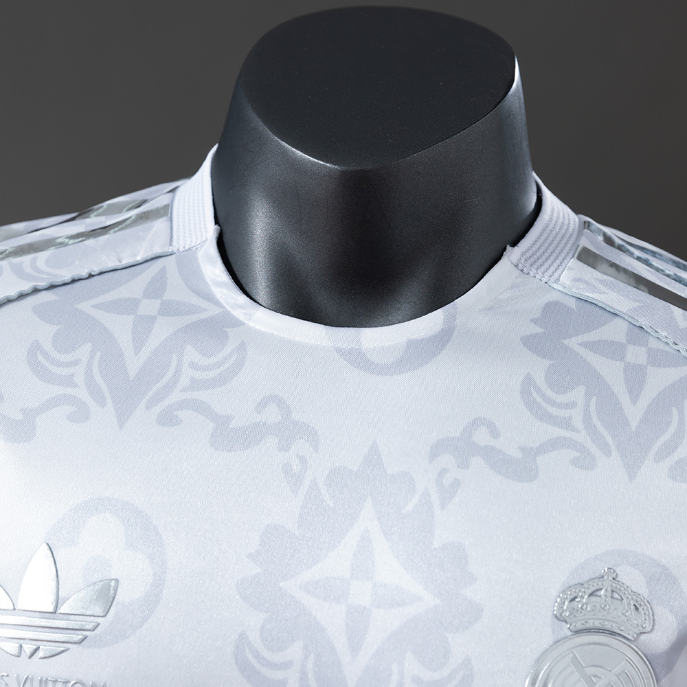 Real Madrid 25/26 Galaxy Lights special edition Player Version Jersey S-3XL - Image 8